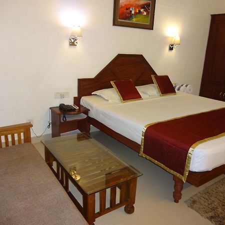 Chakra Ayurvedic Resort Kovalam Buitenkant foto