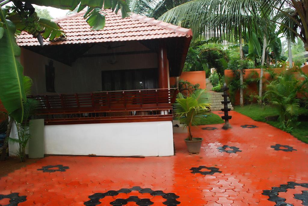 Chakra Ayurvedic Resort Kovalam Buitenkant foto