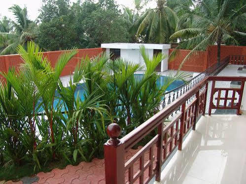 Chakra Ayurvedic Resort Kovalam Buitenkant foto